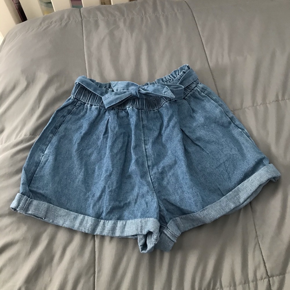 NWOT American Eagle shorts